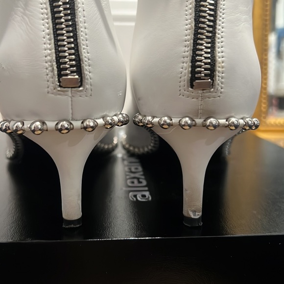 Alexander Wang White low calf booties with kitten heels - Picture 10 of 11